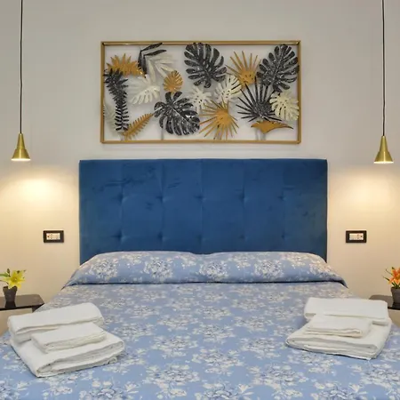 Addu Donn'anna Ai Spagnoli. Appartement Napels