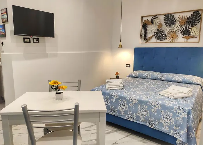 Addu Donn'anna Ai Spagnoli. Apartment Neapel